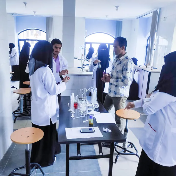 بدء الامتحانات العملية في كليتي الطب والعلوم الصحية وطب الأسنان  بدأت اليوم الام...