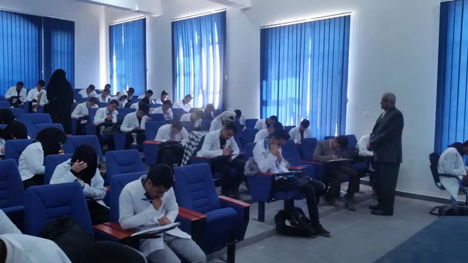 في اطار الاختبارات النصفية للعام الجامعي الاول ٢٠٢٠ -٢٠٢١