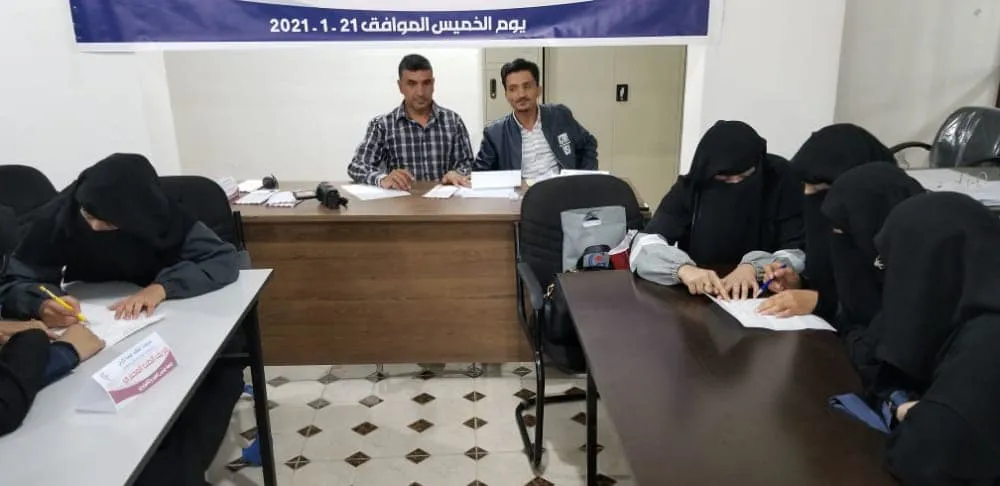 فتيات قسم القبالة يحرزن لقب المسابقة ثقافية العامة (طالبات)  توجت فتيات قسم القب...