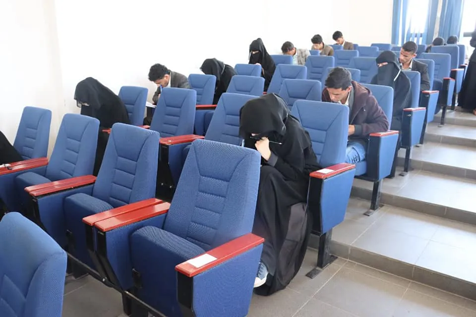 تدشين امتحانات القبول في قسم الطب البشري  دشن رئيس جامعة جينيس للعلوم والتكنولوج...