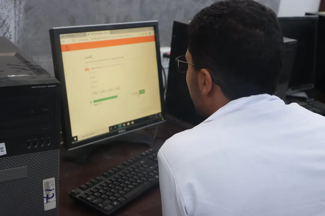 جامعة جينيس للعلوم و التكنولوجيا  تعلن أسماء الفائزين بالمنح المجانية التنافسية ...